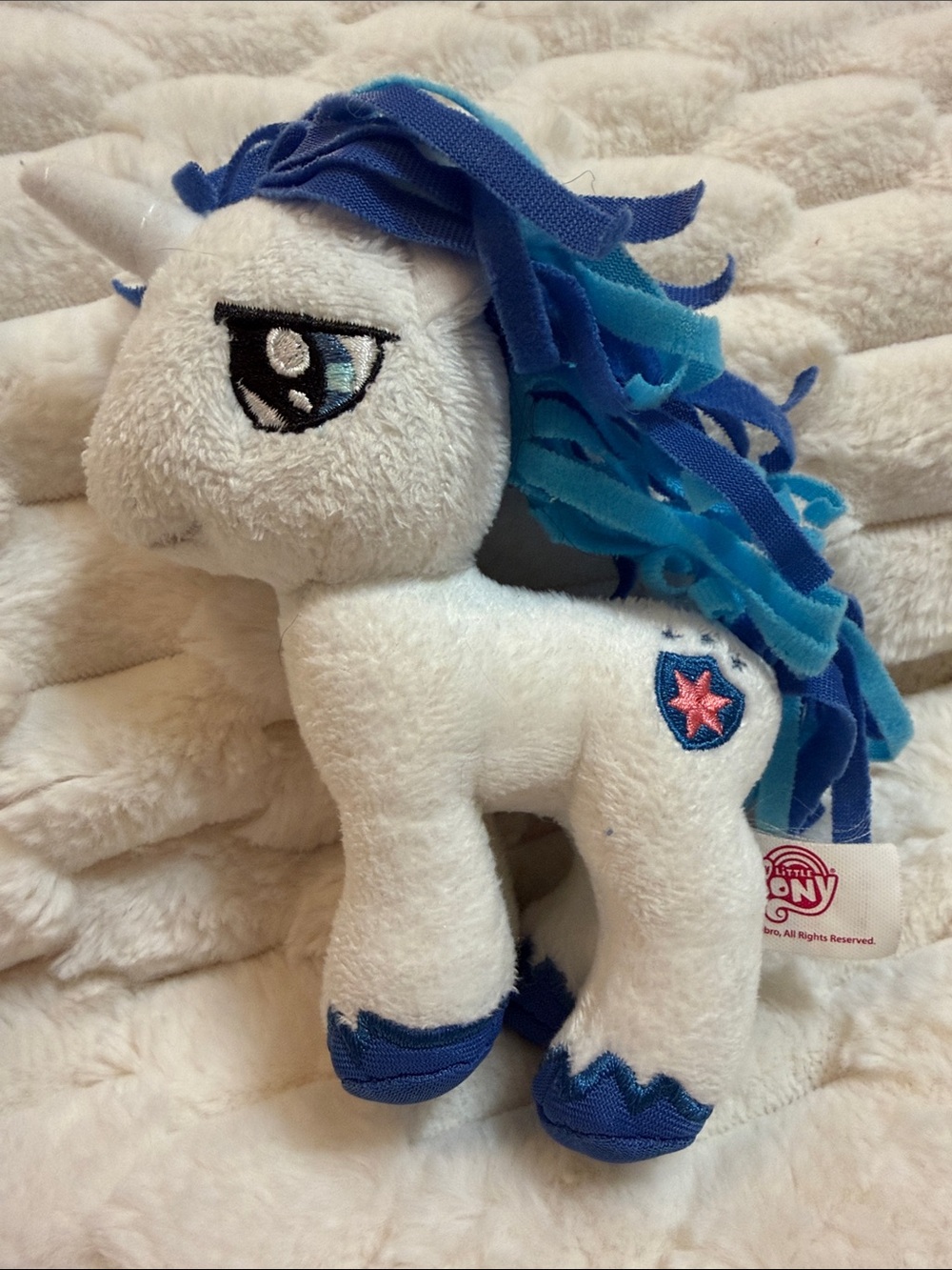 2014 HASBRO My Little Pony Unicorn Shining Armor Shield Emblem Plush 6” EUC